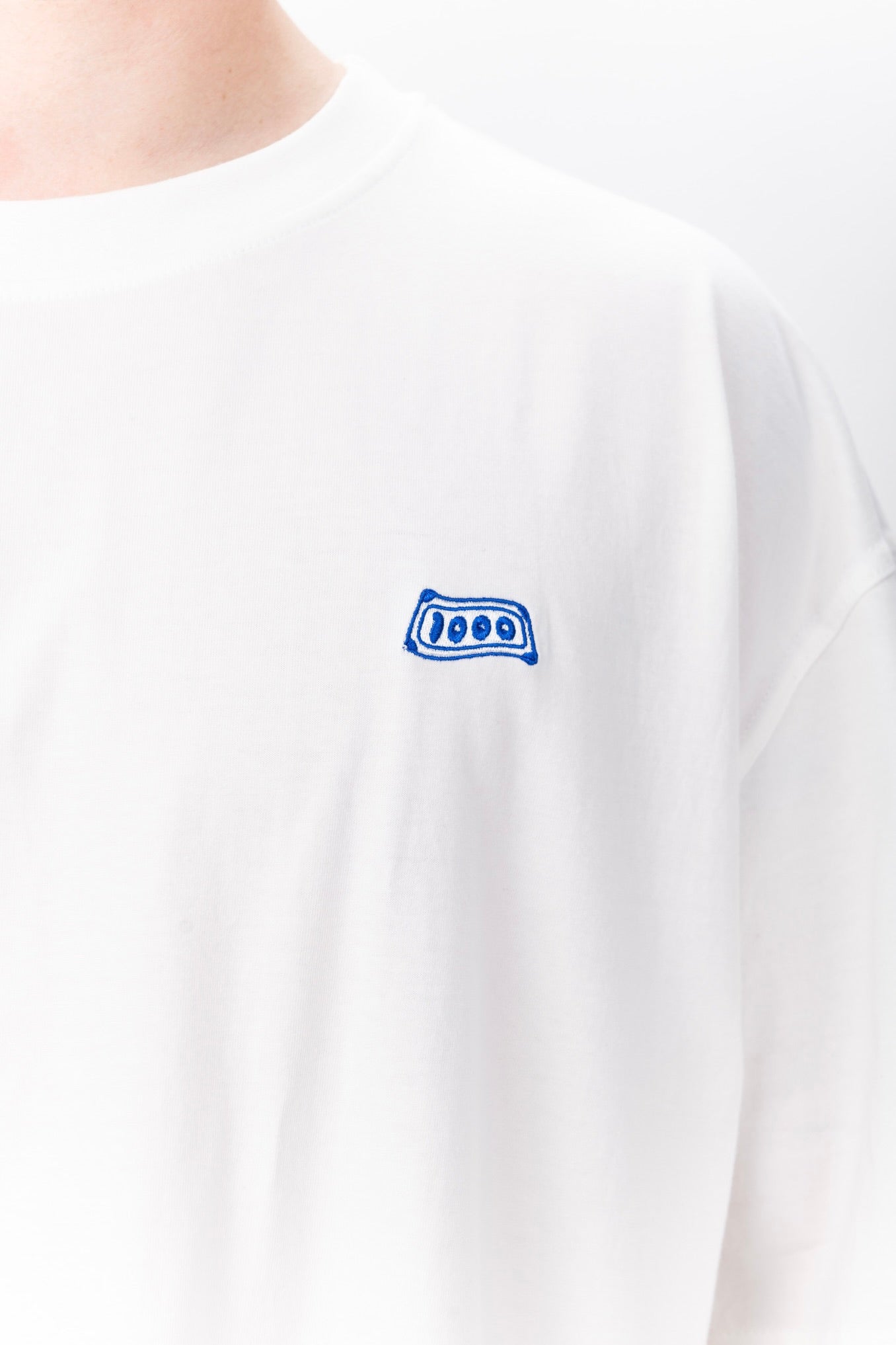 FRÄNKLI CLUB T-SHIRT