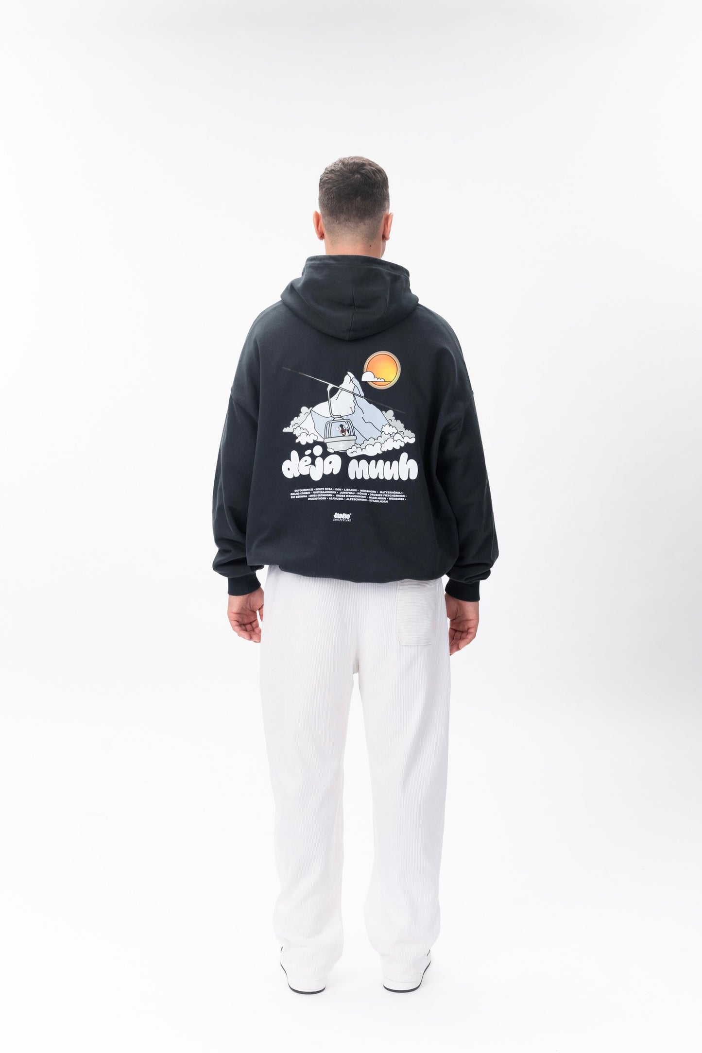 DÉJÀ MUUH HOODIE